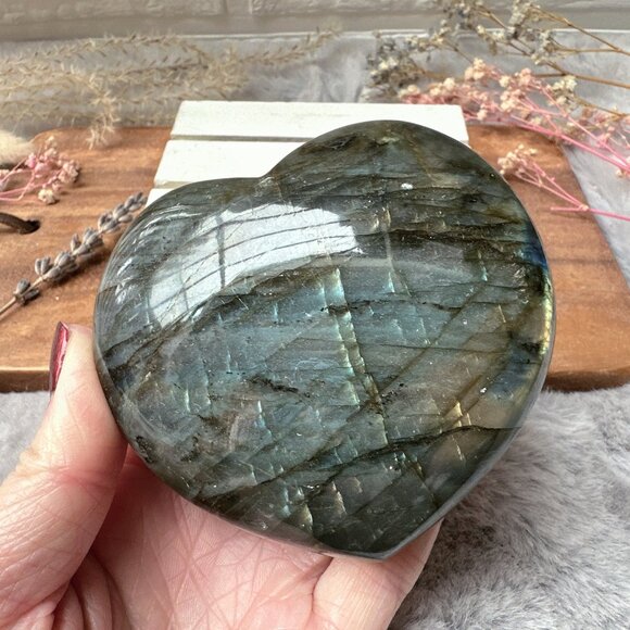 Beautiful Labradorite Heart - Picture 3 of 8